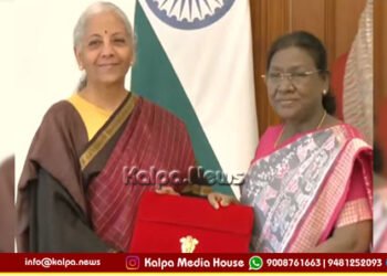 ಬಜೆಟ್ ಪ್ರತಿಗೆ ರಾಷ್ಟ್ರಪತಿ ಅನುಮೋದನೆ | ಸಚಿವೆ ನಿರ್ಮಲಾಗೆ ಮೊಸರು-ಸಕ್ಕರೆ ತಿನ್ನಿಸಿದ ದ್ರೌಪದಿ ಮುರ್ಮು