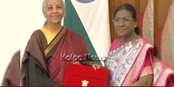 ಬಜೆಟ್ ಪ್ರತಿಗೆ ರಾಷ್ಟ್ರಪತಿ ಅನುಮೋದನೆ | ಸಚಿವೆ ನಿರ್ಮಲಾಗೆ ಮೊಸರು-ಸಕ್ಕರೆ ತಿನ್ನಿಸಿದ ದ್ರೌಪದಿ ಮುರ್ಮು