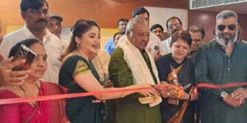 ರಾಯಲ್ ಆರ್ಕಿಡ್ ನಲ್ಲಿ ಸೀರೆ ಹಬ್ಬ | ಕಾರ್ಯಕ್ರಮಕ್ಕೆ ಮಾಜಿ ಡಿಸಿಎಂ ಈಶ್ವರಪ್ಪ ಚಾಲನೆ