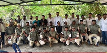 ಶಿವಮೊಗ್ಗ | ಗಾಜನೂರು ಫಾರೆಸ್ಟ್ ವಾಚರ್ಸ್’ಗೆ ಸಾಂತ್ವನ ಟ್ರಸ್ಟ್’ನಿಂದ ಜಾಕೆಟ್ ಕೊಡುಗೆ