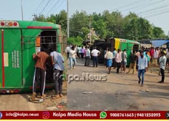 ಶಿಕಾರಿಪುರ | ವಿದ್ಯುತ್ ಕಂಬಕ್ಕೆ ಡಿಕ್ಕಿ ಹೊಡೆದು ಪಲ್ಟಿಯಾದ ಖಾಸಗಿ ಬಸ್ | ಹೇಗಾಯ್ತು ಘಟನೆ?