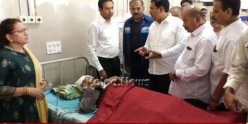 ಶಿಕಾರಿಪುರದಲ್ಲಿ ಬಸ್ ಪಲ್ಟಿ | ಗಾಯಾಳುಗಳಿಗೆ ವಿಜಯೇಂದ್ರ ಸಾಂತ್ವಾನ