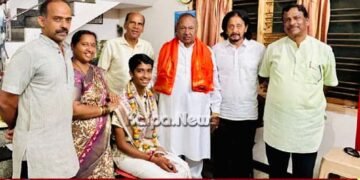 ಎಸ್‌ಎಸ್‌ಎಲ್‌ಸಿ ಪರೀಕ್ಷೆಯಲ್ಲಿ ಸಿದ್ಧಾರ್ಥಗೆ ಉತ್ತಮ ಅಂಕ | ಮಾಜಿ ಡಿಸಿಎಂ ಈಶ್ವರಪ್ಪ ಅಭಿನಂದನೆ
