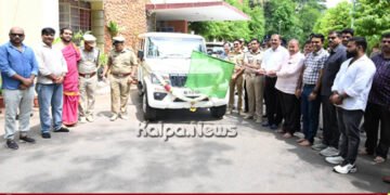 MLC ಡಾ.ಧನಂಜಯ ಸರ್ಜಿ ಅವರಿಂದ ಜಯನಗರ ಪೊಲೀಸ್ ಠಾಣೆಗೆ ನೂತನ ಜೀಪ್ ಹಸ್ತಾಂತರ
