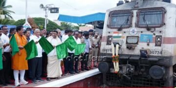 ಕೊಯಮತ್ತೂರು ಎಕ್ಸ್‌ಪ್ರೆಸ್‌ ರೈಲು ನಿಲುಗಡೆಗೆ ಸಚಿವ ಸೋಮಣ್ಣ ಹಸಿರು ನಿಶಾನೆ