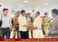 ಮಂಗಳೂರಿಗೆ ಆಗಮಿಸಿದ ತಮಿಳುನಾಡು ಸಿಎಂ ವಿಜಯ್ | ಸಚಿವ ಖಾದರ್ ಸ್ವಾಗತ