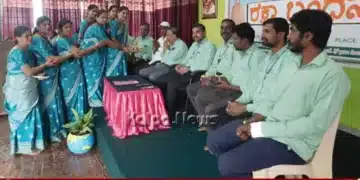 Shikaripura Raksha Bandhan In Mytri Kumadvathi School