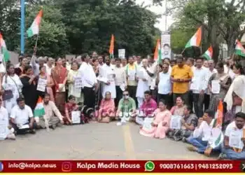 congress-protests-against-upi-charges