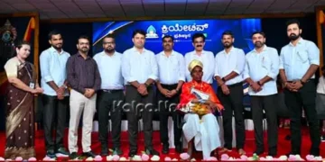 shows-the-right-path-in-life-is-a-guru-ashwath