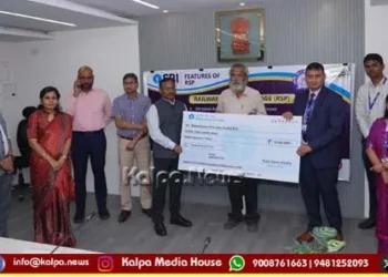 indian railway-families-receive-rs-1.80-crore-insurance