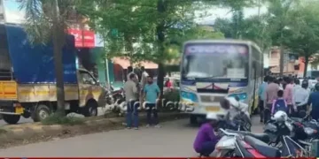 thirthahalli-bus-brake-failure-four-cars-bike-damaged