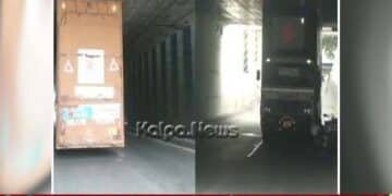 bengaluru-goods-truck-stuck-in underpass-traffic-jam