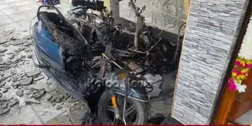 chikkamagaluru two electric scooters catch fire