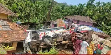 sagara driver control tourist bus overturns many injured